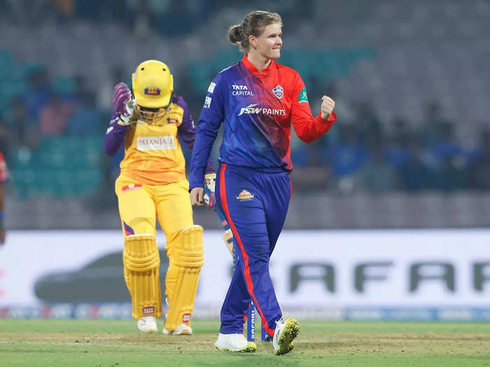 WPL ಅಲಿಸಾ ಹೀಲಿ ವಿಕೆಟ್‌ ಪಡೆದು ಡ್ಯಾನ್ಸ್‌ ಮಾಡಲು ಕಾರಣ ತಿಳಿಸಿದ  ಜೊನಾಸೆನ್‌!